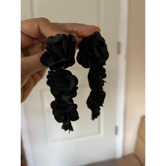 Black flower earrings , black leaf  fabric large earrings , big soft petals - Picture 3 of 8